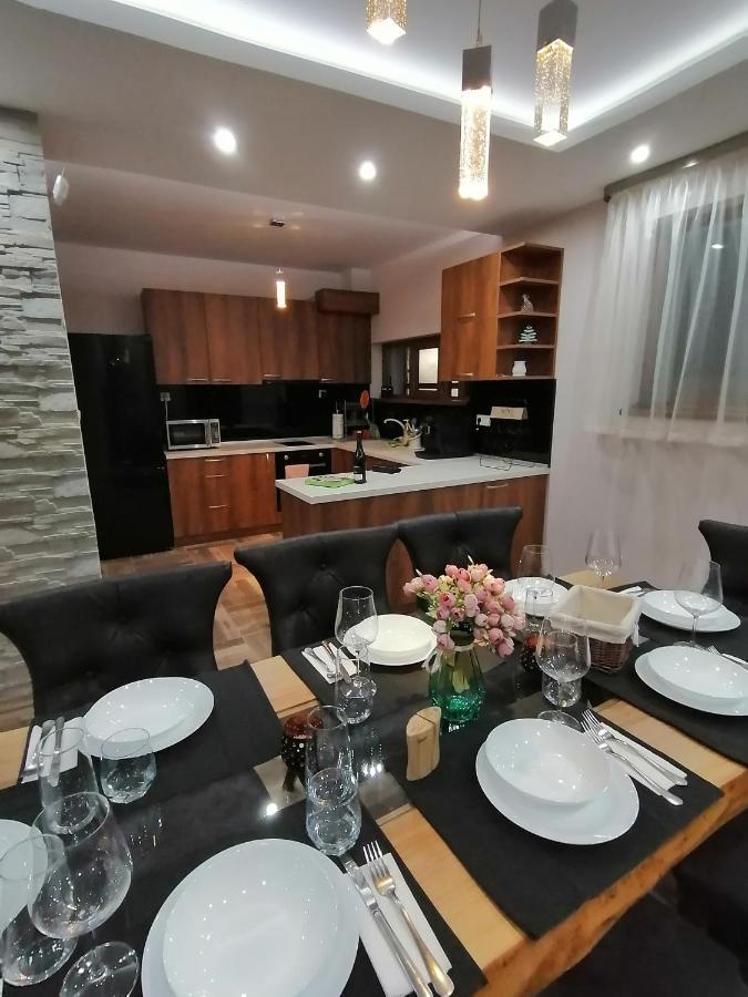 Къща За Гости Радост Guest House Radost Razlog Exterior foto